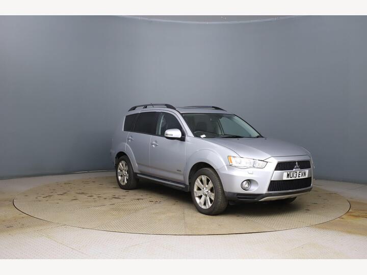 Mitsubishi Outlander 2.2 DI-D GX4 4WD Euro 5 5dr Mitsubishi Outlander 2.2 DI-D GX4 4WD Euro 5 5dr