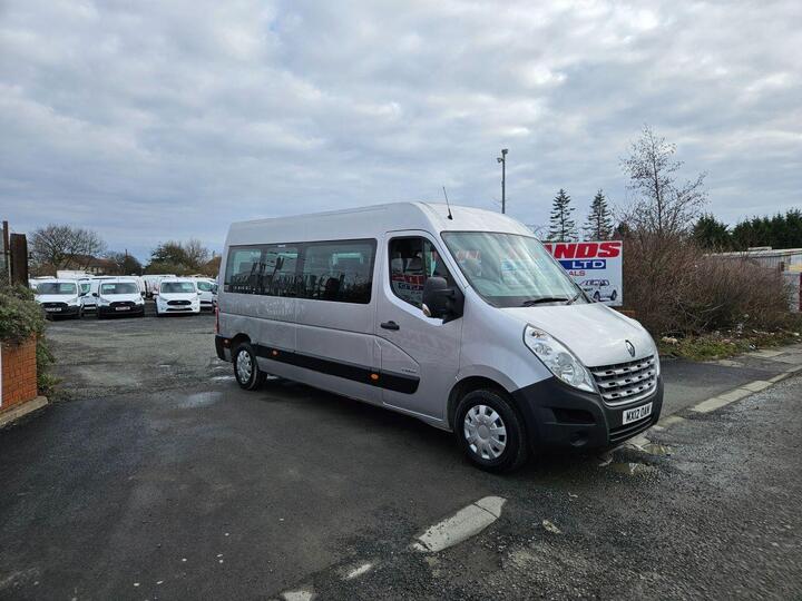 Renault MASTER 2.3 DCi 39 LWB Medium Roof Euro 5 5dr