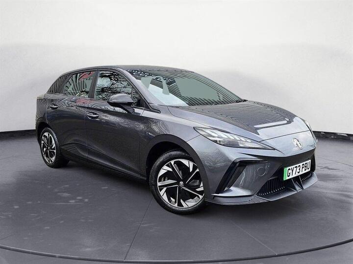 MG MG4 64kWh SE Long Range Auto 5dr