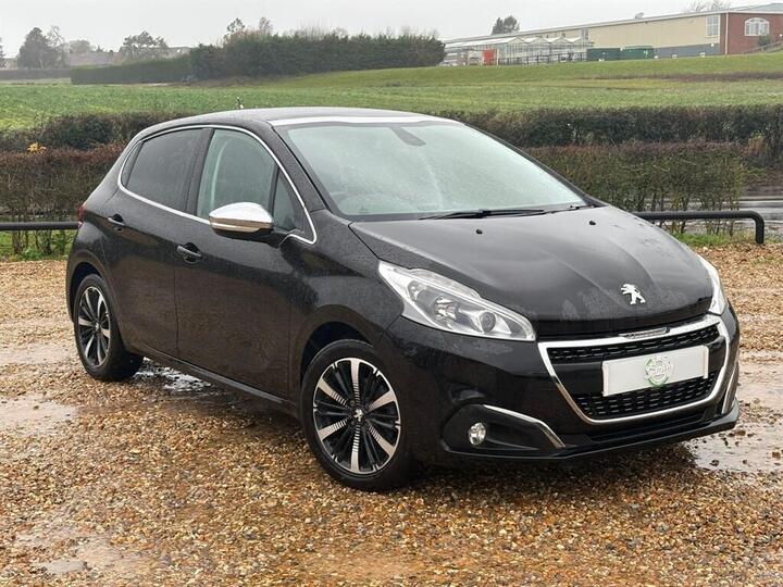 Peugeot 208 1.2 PureTech Allure Premium Euro 6 (s/s) 5dr