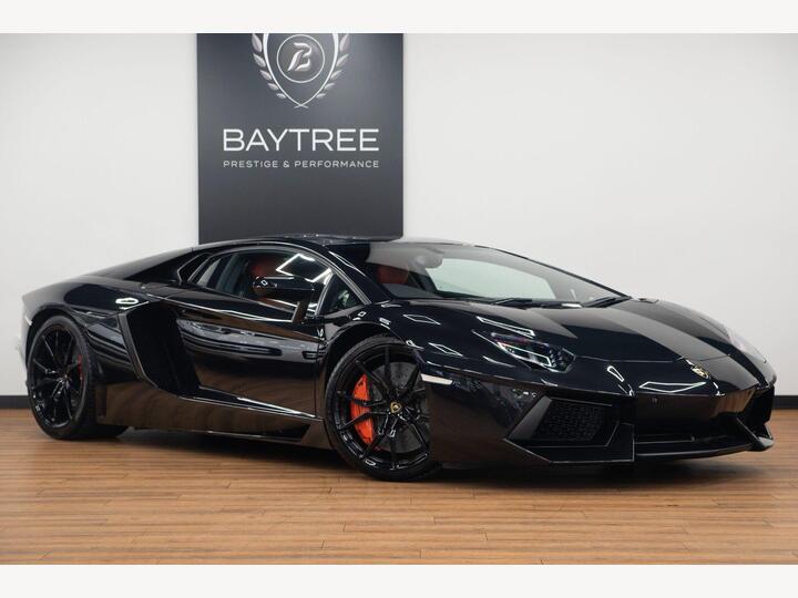 Lamborghini AVENTADOR 6.5 V12 LP 700-4 ISR 4WD Euro 5 2dr Lamborghini AVENTADOR 6.5 V12 LP 700-4 ISR 4WD Euro 5 2dr