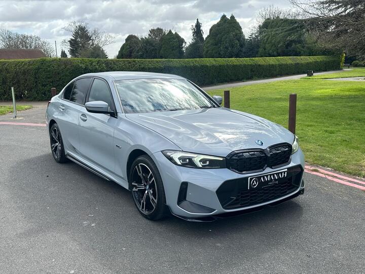 BMW 3 Series 2.0 330e 12kWh M Sport Auto Euro 6 (s/s) 4dr BMW 3 Series 2.0 330e 12kWh M Sport Auto Euro 6 (s/s) 4dr