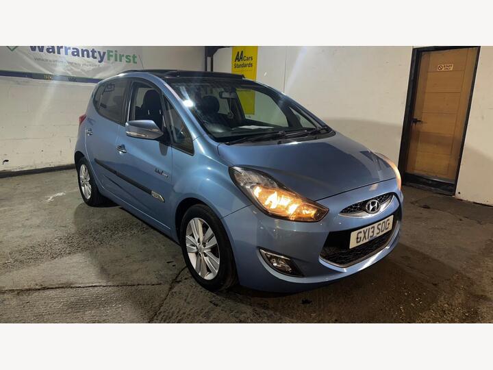 Hyundai Ix20 1.6 CRDi Style Euro 5 (s/s) 5dr Hyundai Ix20 1.6 CRDi Style Euro 5 (s/s) 5dr