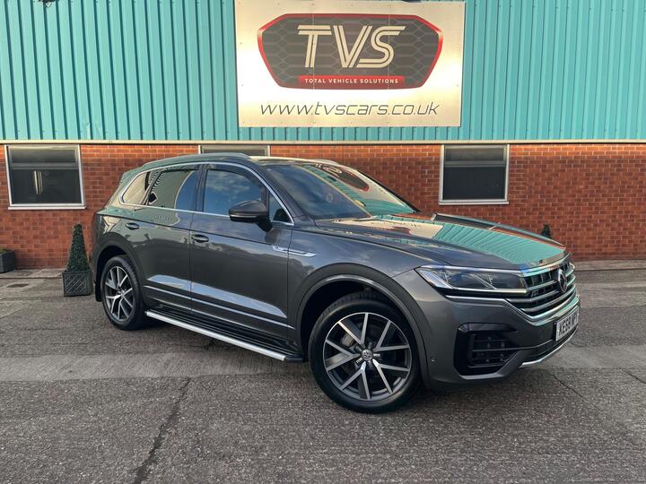 Volkswagen Touareg 3.0 TDI V6 R-Line Tiptronic 4Motion Euro 6 (s/s) 5dr Volkswagen Touareg 3.0 TDI V6 R-Line Tiptronic 4Motion Euro 6 (s/s) 5dr