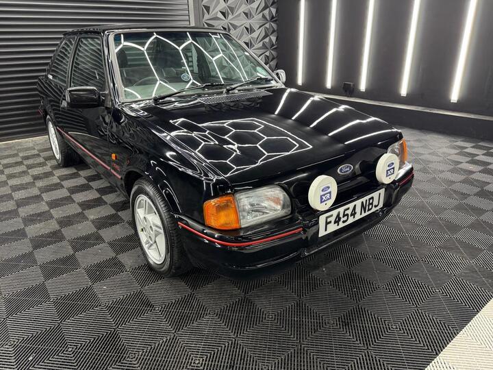 Ford Escort 1.6 XR3i 3dr