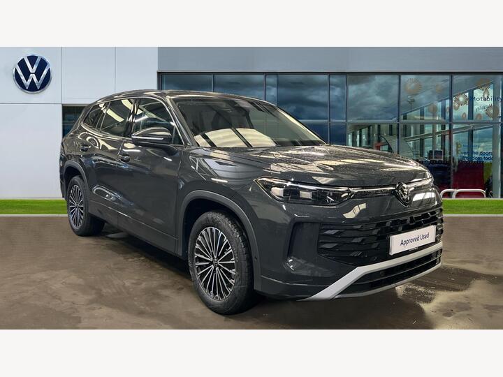 Volkswagen Tayron 1.5 TSI EHybrid 19.7kWh Life DSG Euro 6 (s/s) 5dr Volkswagen Tayron 1.5 TSI EHybrid 19.7kWh Life DSG Euro 6 (s/s) 5dr
