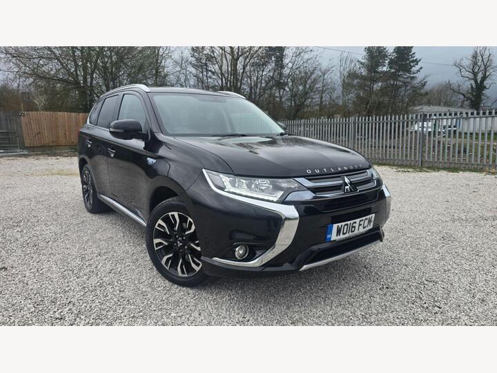 Mitsubishi Outlander 2.0h 12kWh GX5h CVT 4WD Euro 6 (s/s) 5dr Mitsubishi Outlander 2.0h 12kWh GX5h CVT 4WD Euro 6 (s/s) 5dr