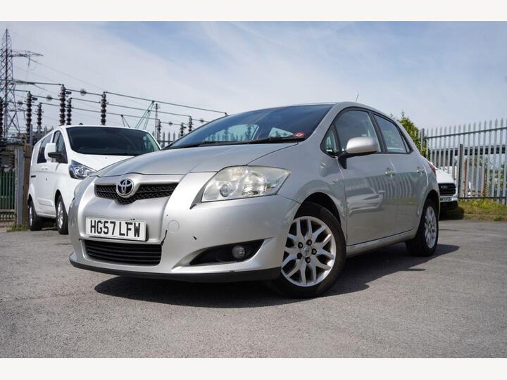 Toyota AURIS 2.0 D-4D TR 5dr