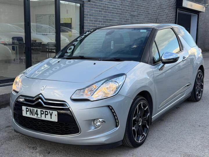 Citroen DS3 1.6 E-HDi Airdream DStyle Plus Euro 5 (s/s) 3dr Citroen DS3 1.6 E-HDi Airdream DStyle Plus Euro 5 (s/s) 3dr