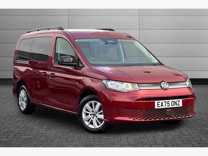 Volkswagen Caddy Maxi 2.0 TDI Life DSG Euro 6 (s/s) 5dr Volkswagen Caddy Maxi 2.0 TDI Life DSG Euro 6 (s/s) 5dr