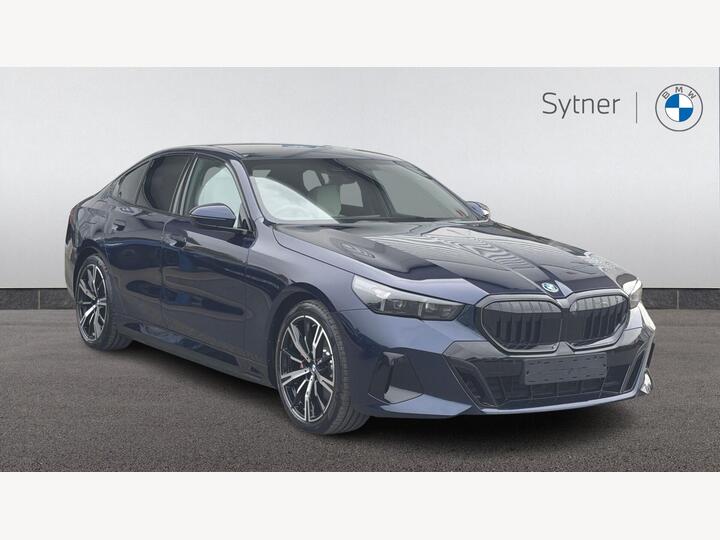BMW 5 Series 2.0 530e 22.1kWh M Sport Pro Steptronic Euro 6 (s/s) 4dr BMW 5 Series 2.0 530e 22.1kWh M Sport Pro Steptronic Euro 6 (s/s) 4dr