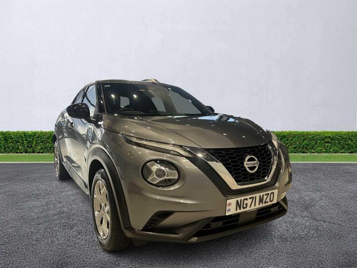 Nissan JUKE HATCHBACK 1.0 DIG-T N-Connecta Euro 6 (s/s) 5dr