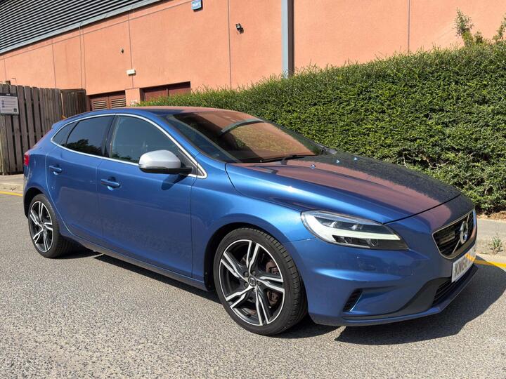 Volvo V40 1.5 T2 R-Design Pro Auto Euro 6 (s/s) 5dr