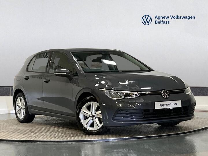 Volkswagen Golf 1.5 ETSI MHEV Life DSG Euro 6 (s/s) 5dr