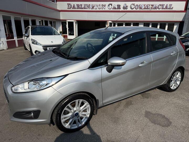 Ford FIESTA 1.0T EcoBoost Zetec Euro 5 (s/s) 5dr
