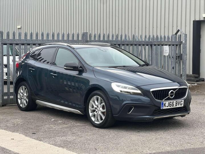Volvo V40 2.0 D3 Pro Euro 6 (s/s) 5dr Volvo V40 2.0 D3 Pro Euro 6 (s/s) 5dr