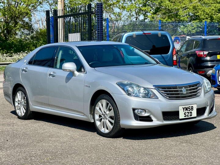 Toyota Crown 3.5 Hybrid Special Edition 5dr Toyota Crown 3.5 Hybrid Special Edition 5dr