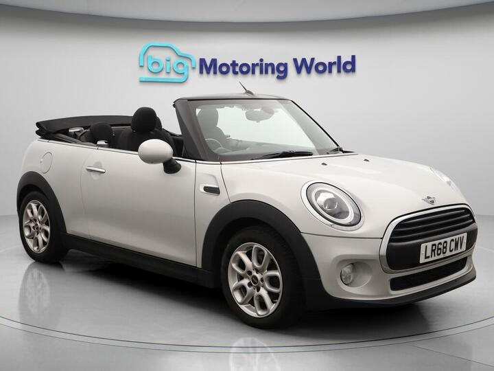 MINI Convertible 1.5 Cooper Steptronic Euro 6 (s/s) 2dr