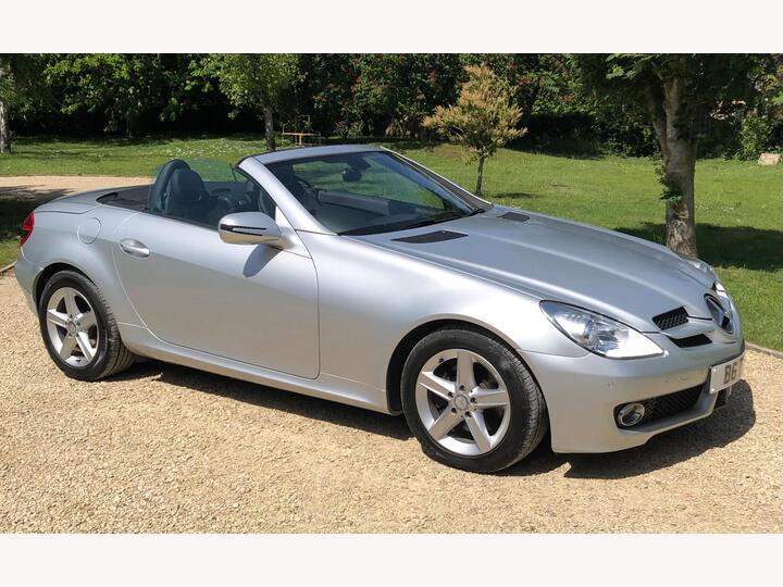 Mercedes-Benz SLK 3.0 SLK300 G-Tronic Euro 5 2dr Mercedes-Benz SLK 3.0 SLK300 G-Tronic Euro 5 2dr