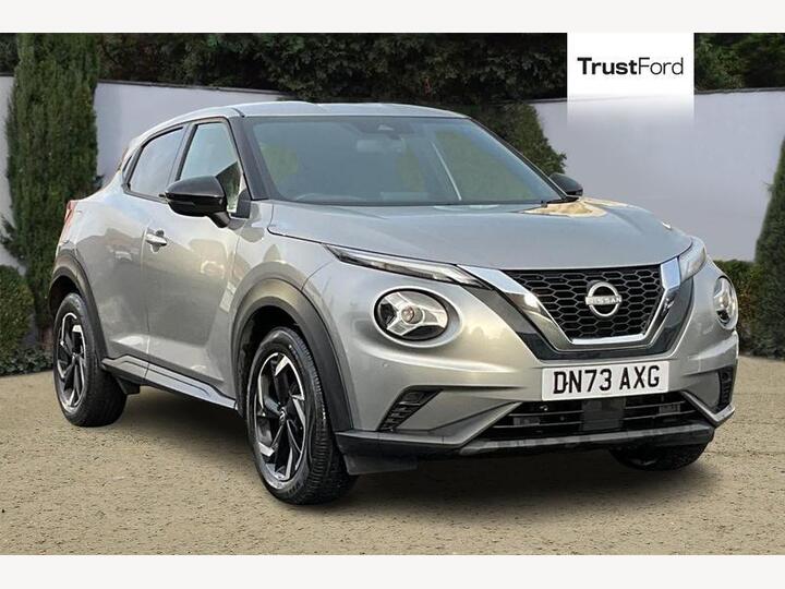 Nissan JUKE 1.0 DIG-T N-Connecta Euro 6 (s/s) 5dr