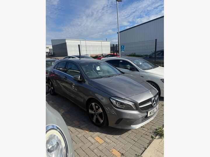 Mercedes-Benz A Class 1.6 A200 Sport Edition Plus Euro 6 (s/s) 5dr