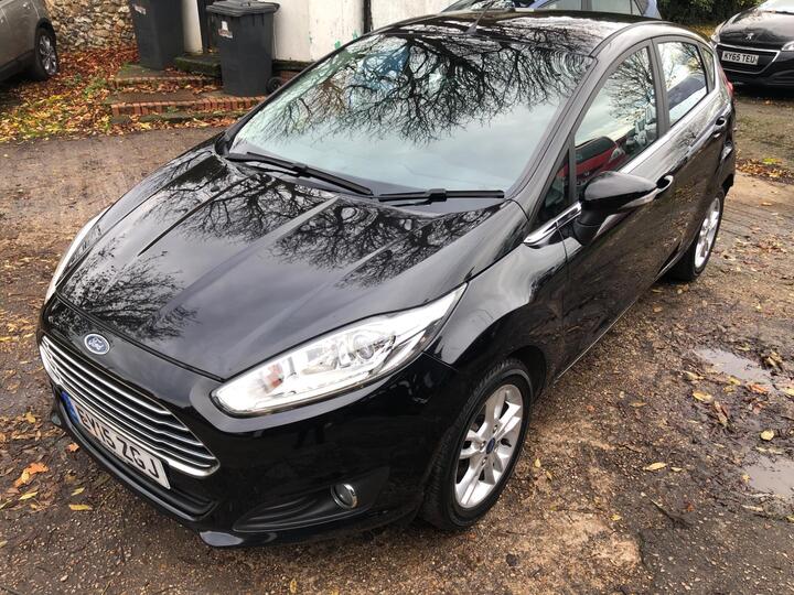 Ford EcoSport 1.5 Zetec 2WD Euro 5 5dr