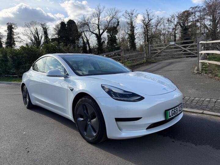 Tesla Model 3 Standard Range Plus Auto RWD 4dr