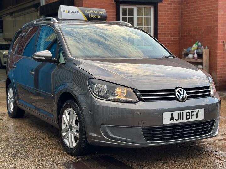 Volkswagen Touran 2.0 TDI SE Euro 5 5dr Volkswagen Touran 2.0 TDI SE Euro 5 5dr