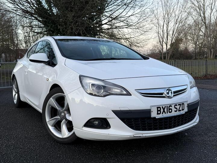 Vauxhall Astra GTC 1.6 CDTi EcoFLEX SRi Euro 6 (s/s) 3dr Vauxhall Astra GTC 1.6 CDTi EcoFLEX SRi Euro 6 (s/s) 3dr