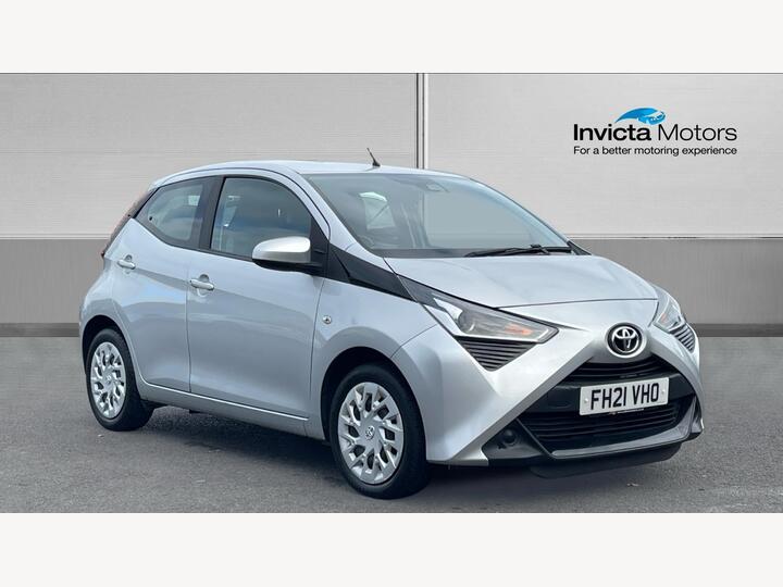 Toyota Aygo 1.0 VVT-i X-play Euro 6 (s/s) 5dr