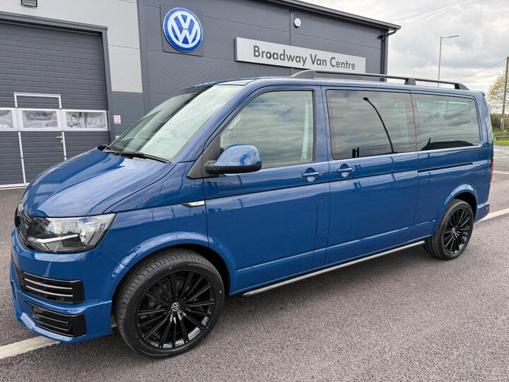 Volkswagen Transporter Volkswagen Transporter Shuttle 2.0 TDI LWB In Ocean Blue - Euro Six Volkswagen Transporter Volkswagen Transporter Shuttle 2.0 TDI LWB In Ocean Blue - Euro Six