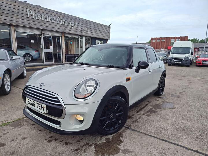 MINI Hatch 1.5 Cooper D Euro 6 (s/s) 5dr