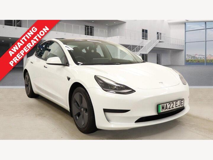 Tesla Model 3 Standard Range Plus Auto RWD 4dr