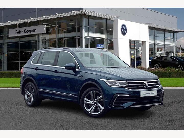 Volkswagen Tiguan 1.5 TSI R-Line Edition DSG Euro 6 (s/s) 5dr Volkswagen Tiguan 1.5 TSI R-Line Edition DSG Euro 6 (s/s) 5dr