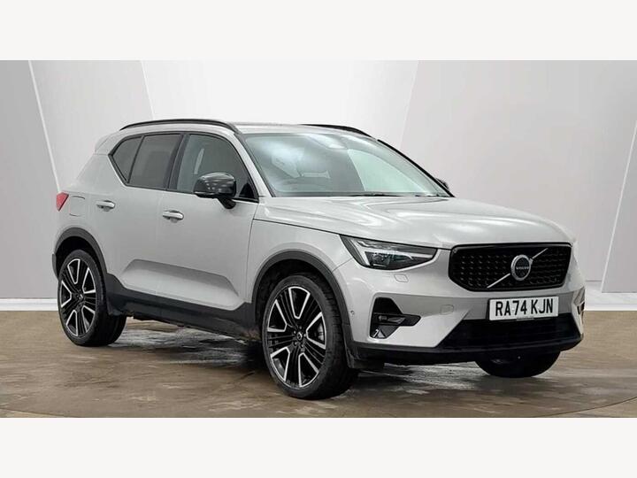 Volvo XC40 2.0 B3 MHEV Ultra Dark DCT Auto Euro 6 (s/s) 5dr