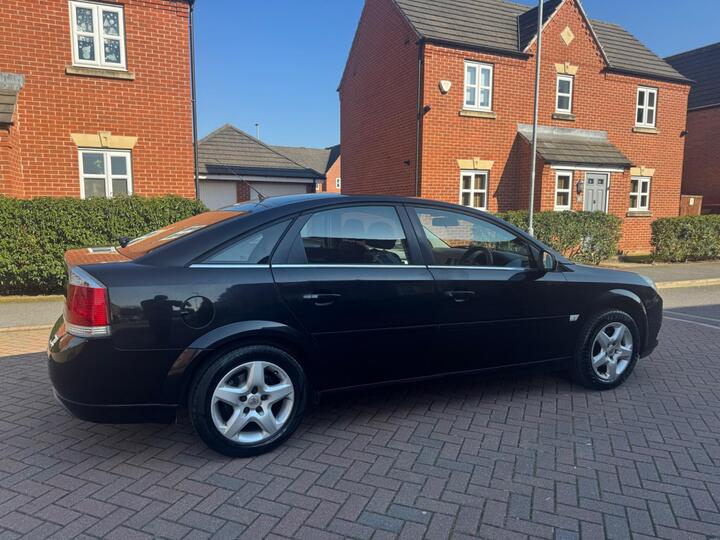Vauxhall Vectra 1.8 VVT Exclusiv 5dr Vauxhall Vectra 1.8 VVT Exclusiv 5dr