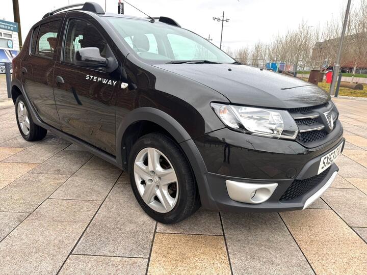 Dacia Sandero Stepway 0.9 TCe Laureate Euro 5 5dr