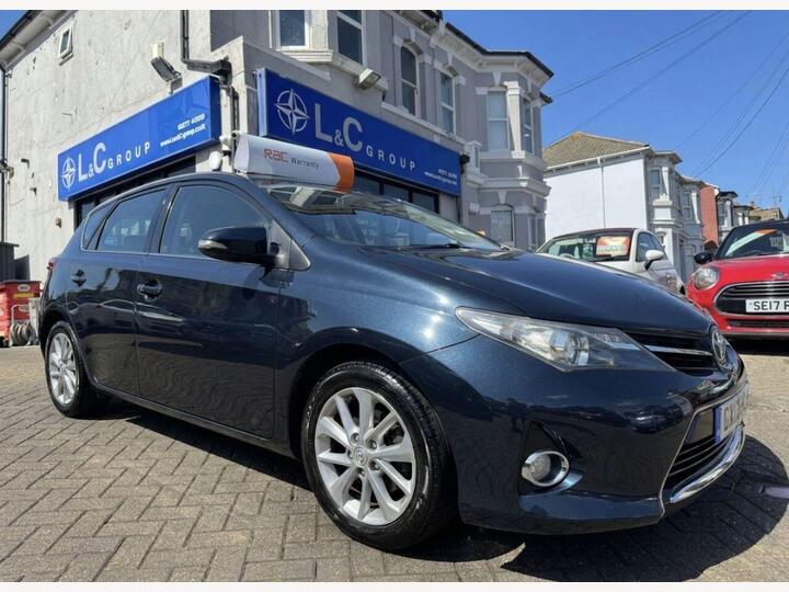 Toyota AURIS 1.33 Dual VVT-i Icon Euro 5 (s/s) 5dr