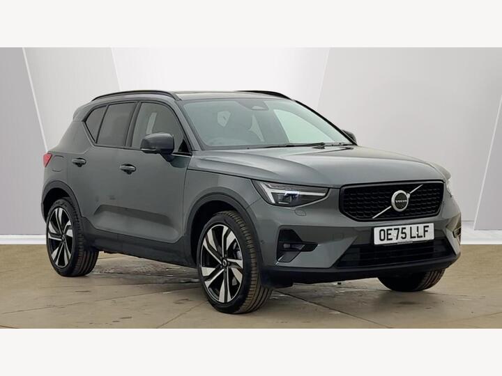Volvo XC40 2.0 B4 MHEV Ultra Dark DCT Auto Euro 6 (s/s) 5dr