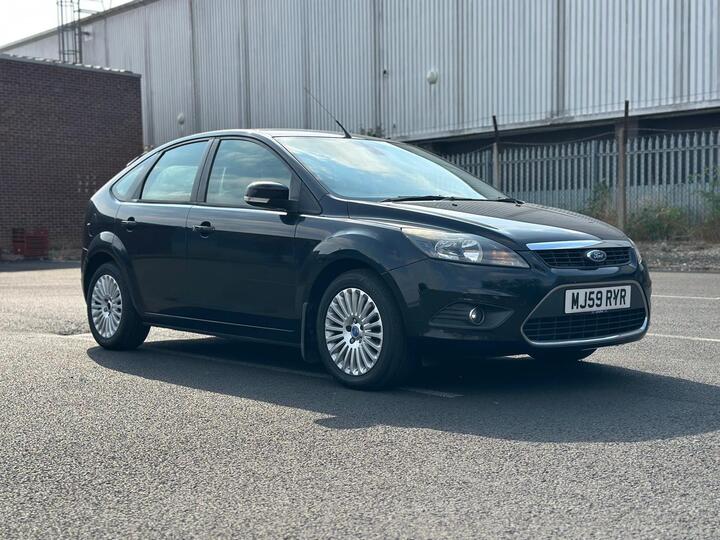 Ford Focus 1.8 Titanium 5dr