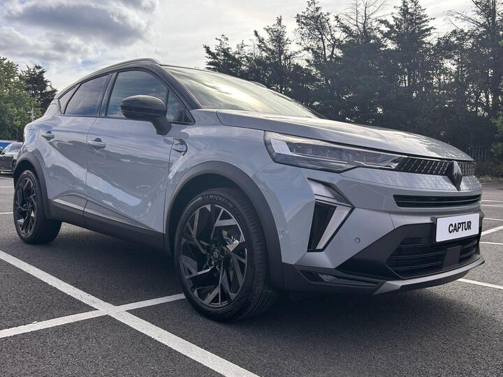 Renault Captur 1.8 E-TECH Esprit Alpine Auto Euro 6 (s/s) 5dr