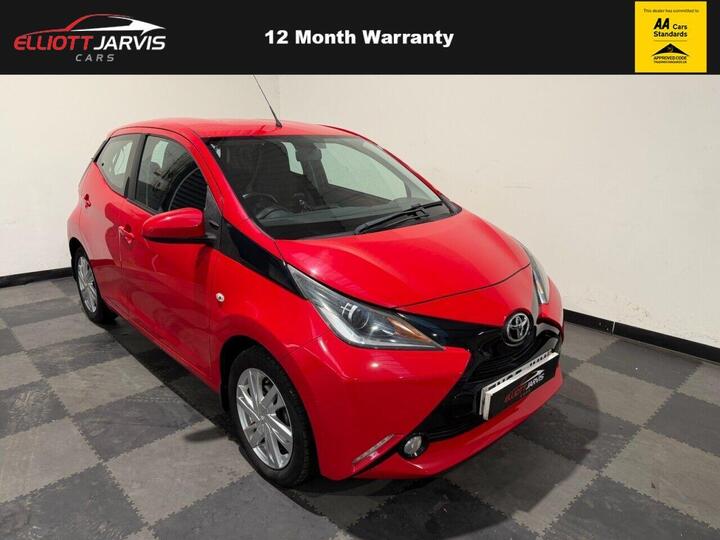 Toyota AYGO 1.0 VVT-i X-pression X-wave Euro 5 5dr Euro 5