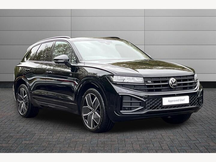 Volkswagen Touareg 3.0 TDI V6 Black Edition Tiptronic 4Motion Euro 6 (s/s) 5dr Volkswagen Touareg 3.0 TDI V6 Black Edition Tiptronic 4Motion Euro 6 (s/s) 5dr