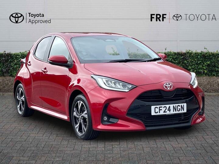 Toyota Yaris 1.5 VVT-h Design E-CVT Euro 6 (s/s) 5dr