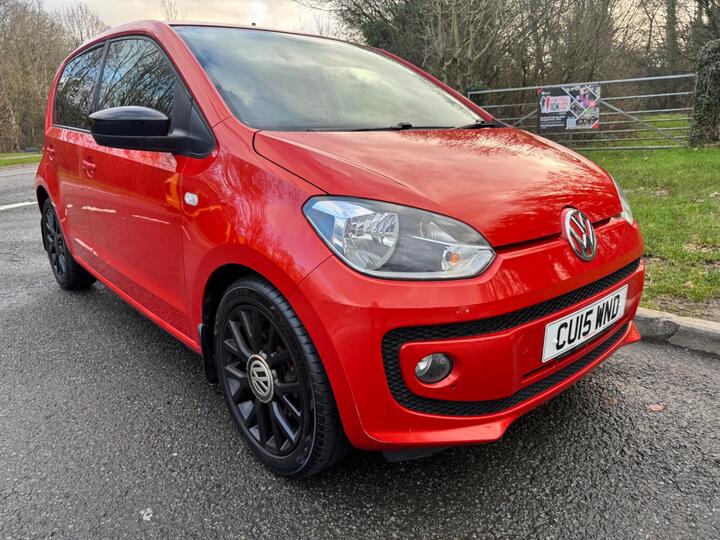 Volkswagen Up! 1.0 Groove Up! Euro 5 5dr Volkswagen Up! 1.0 Groove Up! Euro 5 5dr