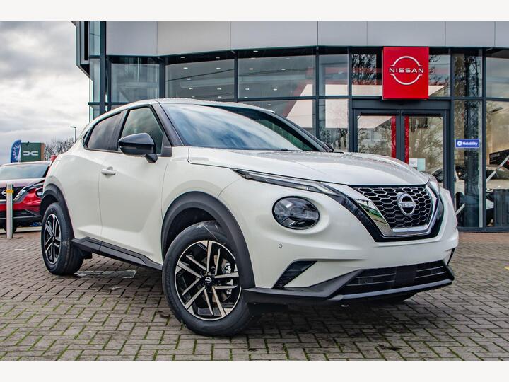 Nissan JUKE 1.0 DIG-T N-Connecta Euro 6 (s/s) 5dr