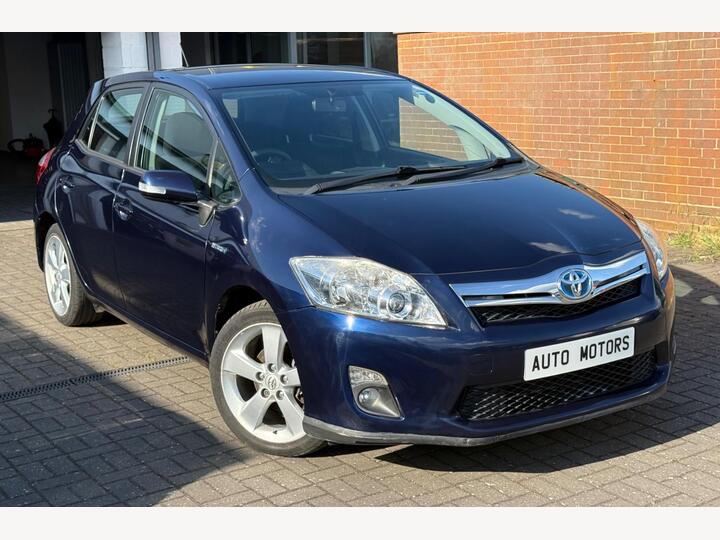 Toyota Auris 1.8 VVT-h T4 CVT Euro 5 (s/s) 5dr