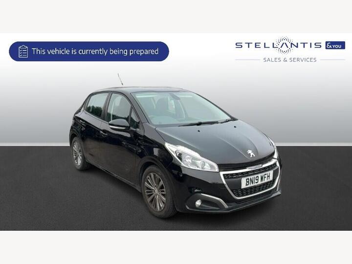 Peugeot 208 1.2 PureTech Signature Euro 6 (s/s) 5dr