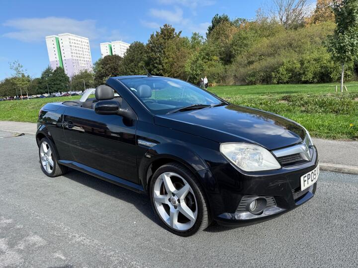 Vauxhall Tigra 1.4i 16v Exclusiv 2dr (a/c)