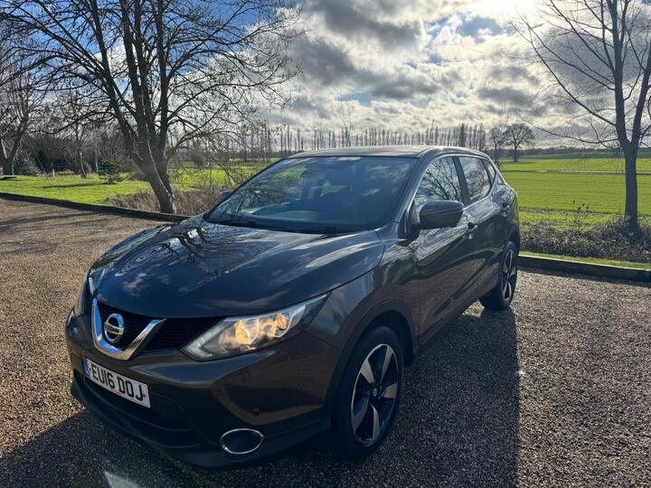 Nissan Qashqai 1.2 DIG-T N-Connecta XTRON 2WD Euro 6 (s/s) 5dr